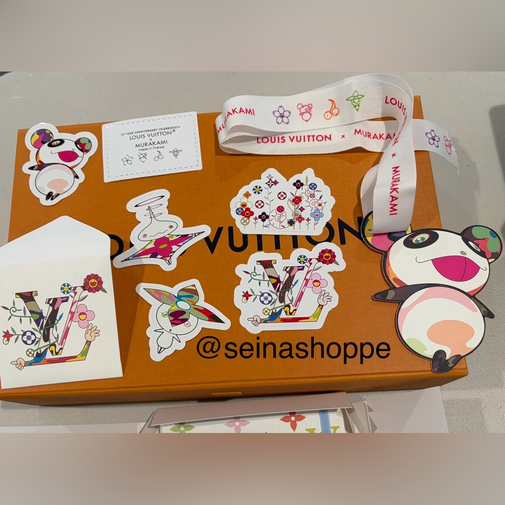 Louis Vuitton Takashi Murakami White Multicolor Notebook, LVxTM Stickers NWT - Picture 3 of 14